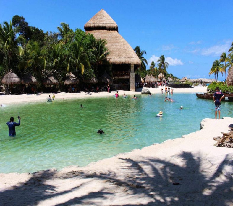 Los mejores parques de diversiones en México Xcaret Foto Creative Commons Flickr Sophie Louise Xcaret Quintana Roo