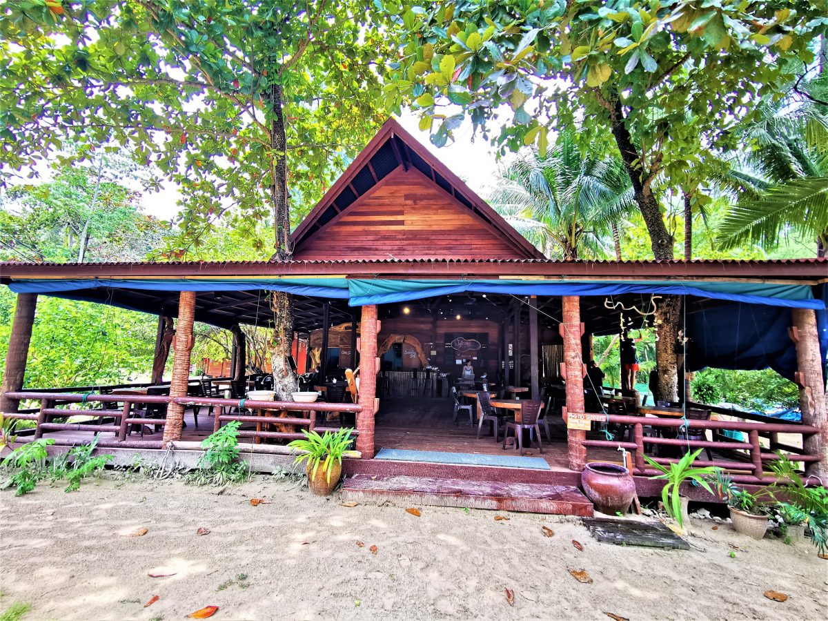 La vista de afuera al restaurante de D Seri Kapas